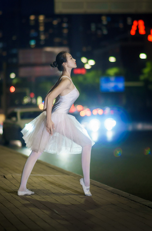 北京队本赛季表现出色，有望冲击冠军，北京队队员