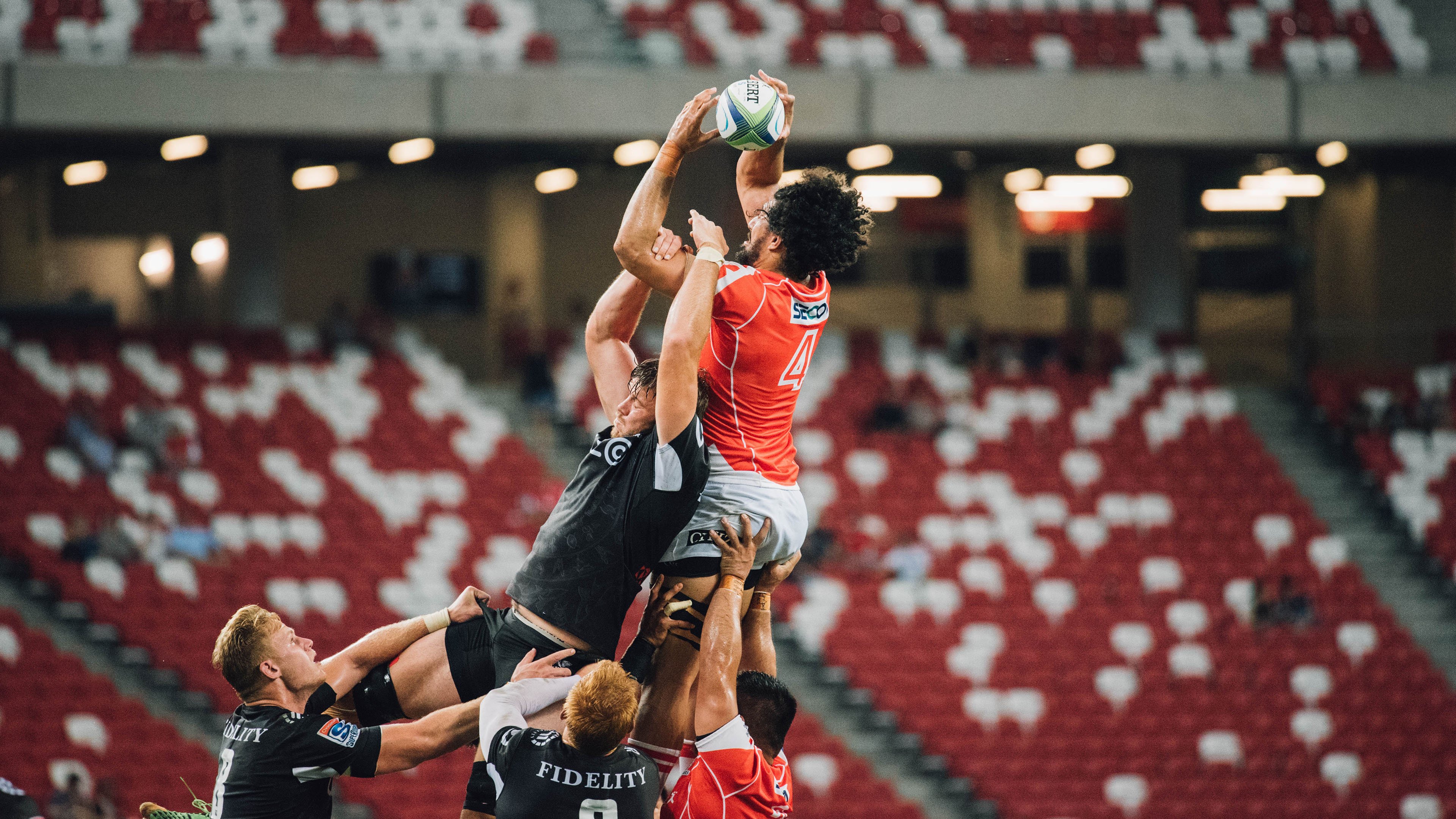 赛尔·阿尔斯塔:南非队防线的新标杆,带领全队不断进步,阿尔纳赛尔